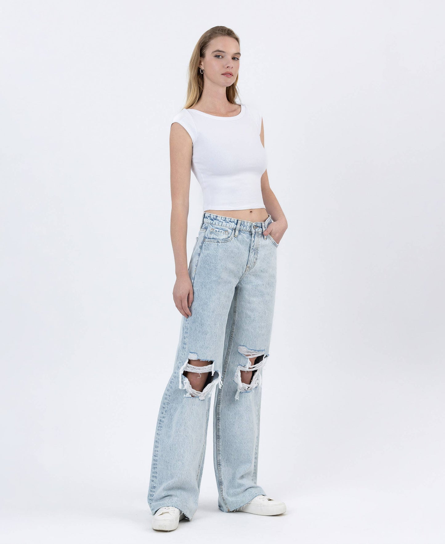 HIGH RISE DISTRESSED LONG BAGGY WIDE LEG JEANS BY4653L