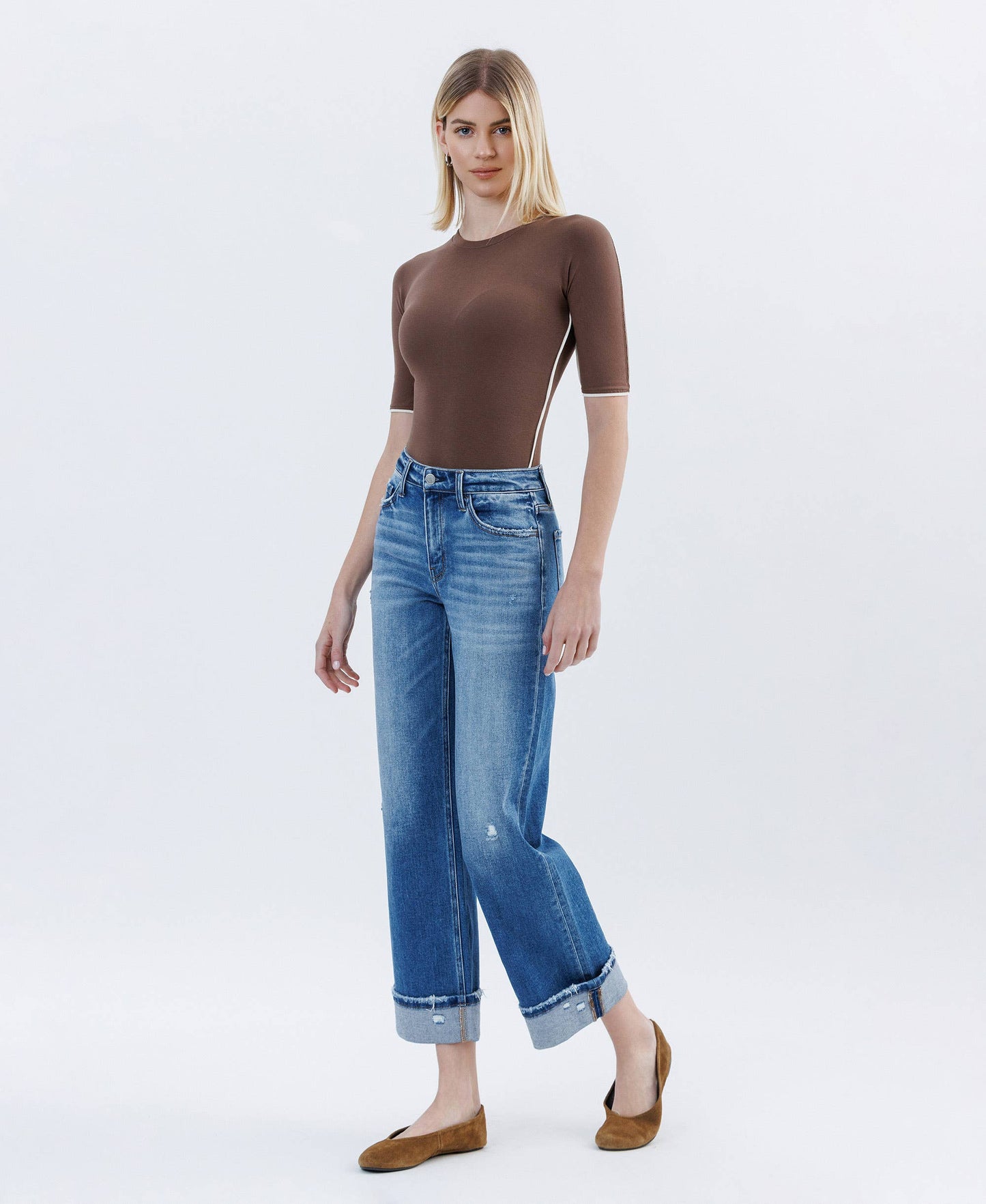 HIGH RISE CUFFED SLIM WIDE JEANS