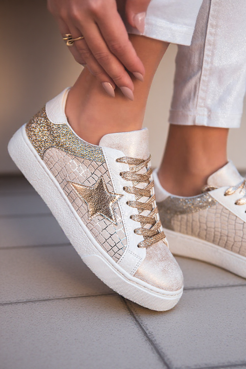 Glitter Star Patchwork PU Leather Lace-up Sneakers