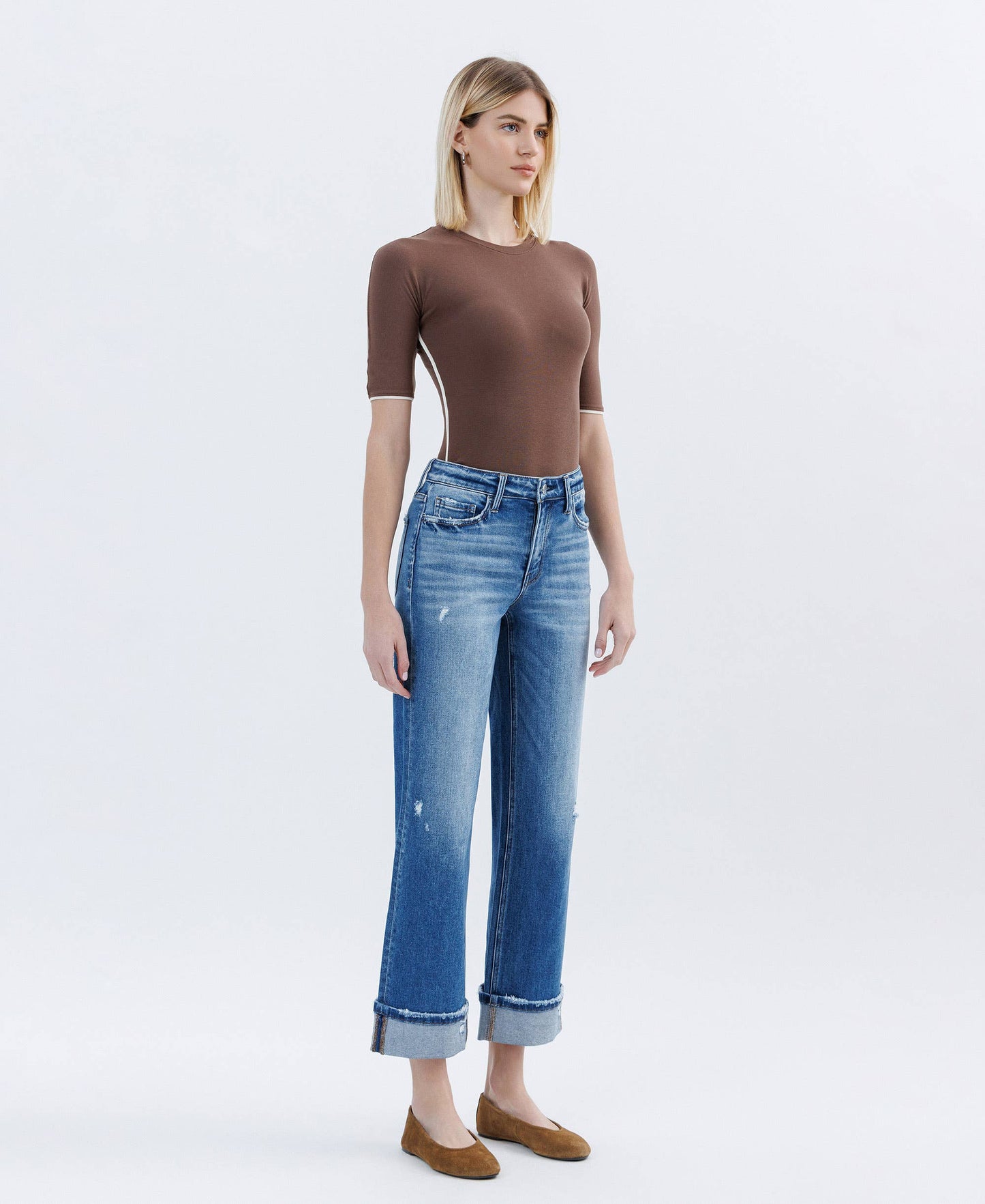 HIGH RISE CUFFED SLIM WIDE JEANS