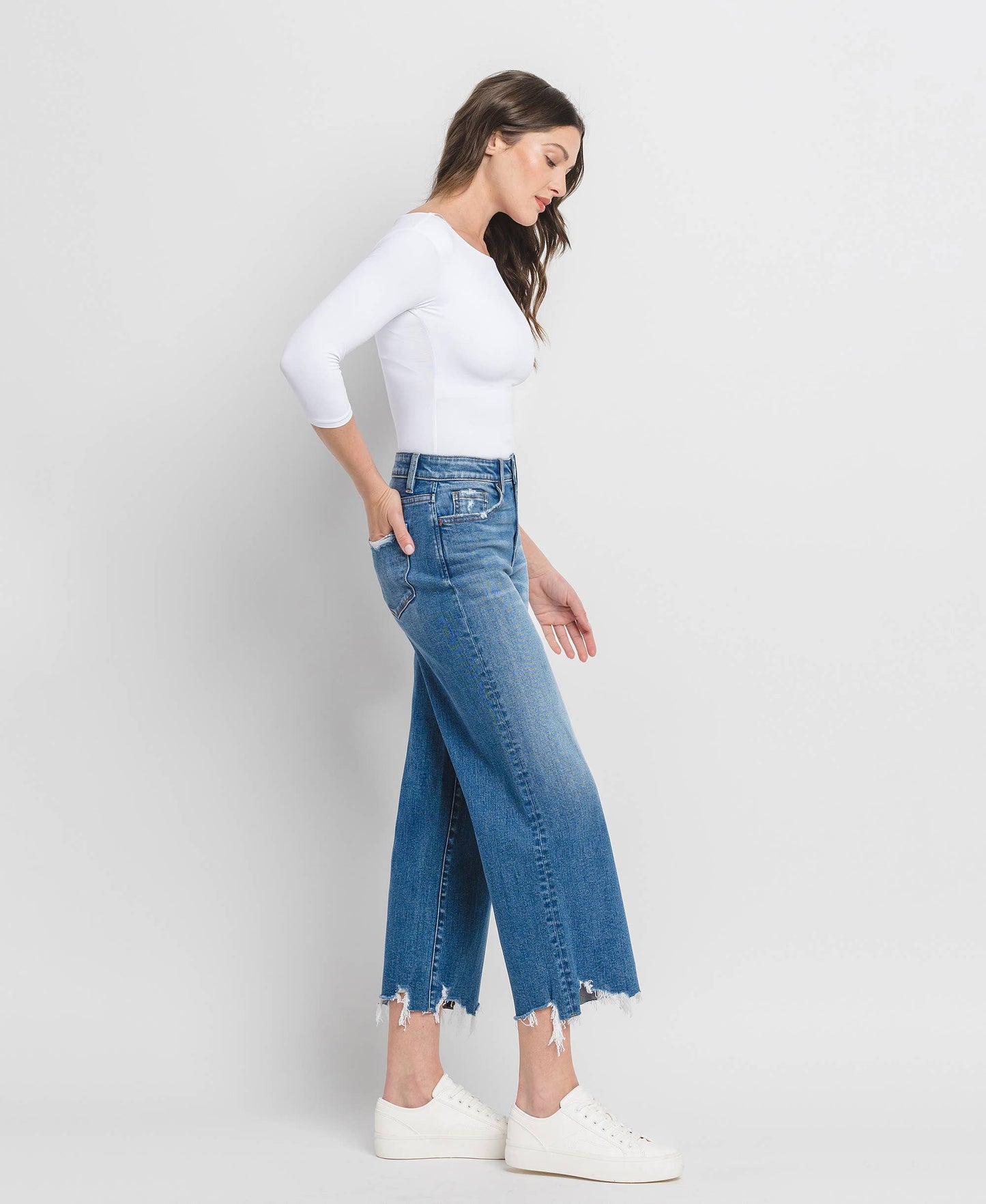 HIGH RISE CROP WIDE LEG JEANS