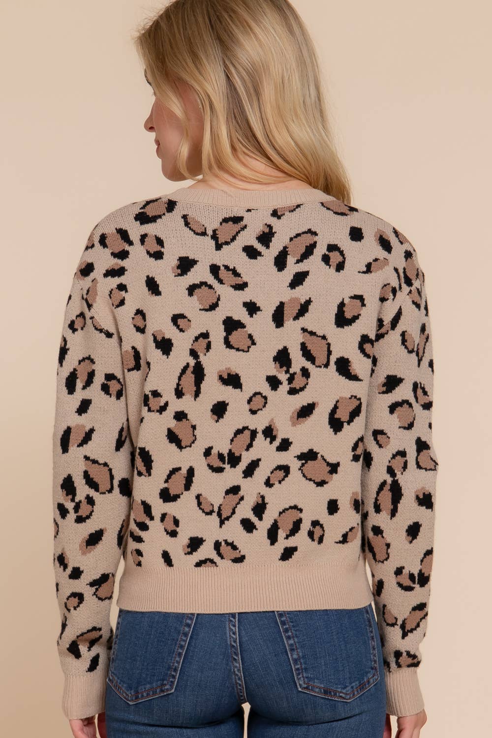 Long Sleeve Crew Neck Animal Jacquard Sweater Top