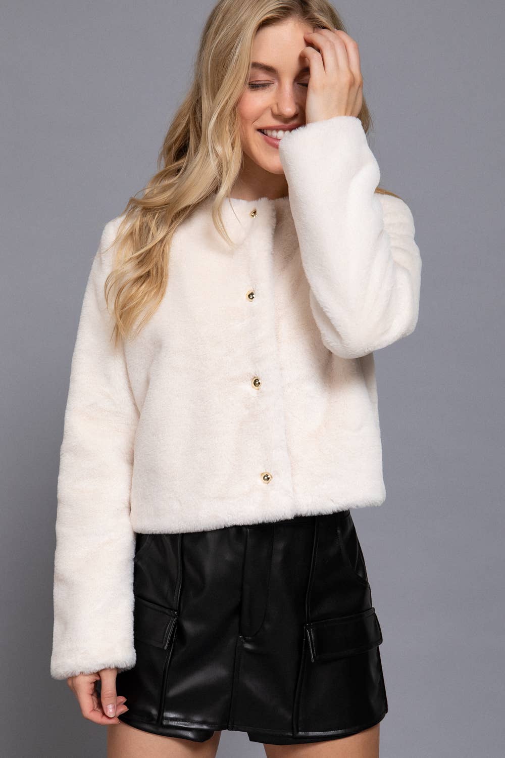 Long Sleeve Round Neck Faux Fur Crop Length Blazer