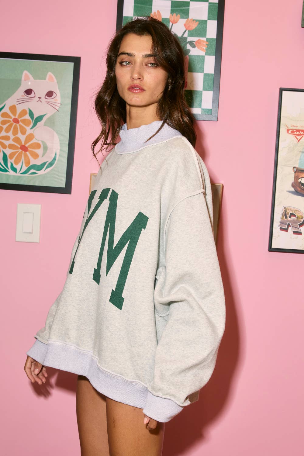 IT2594-GYM 'GYM & BED' Print Reversible Mockneck Sweatshirt