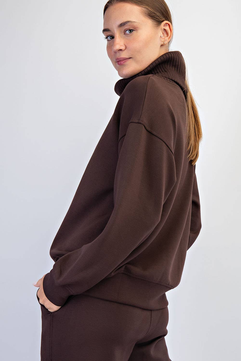 MODAL SCUBA LUXE V-TURTLENECK