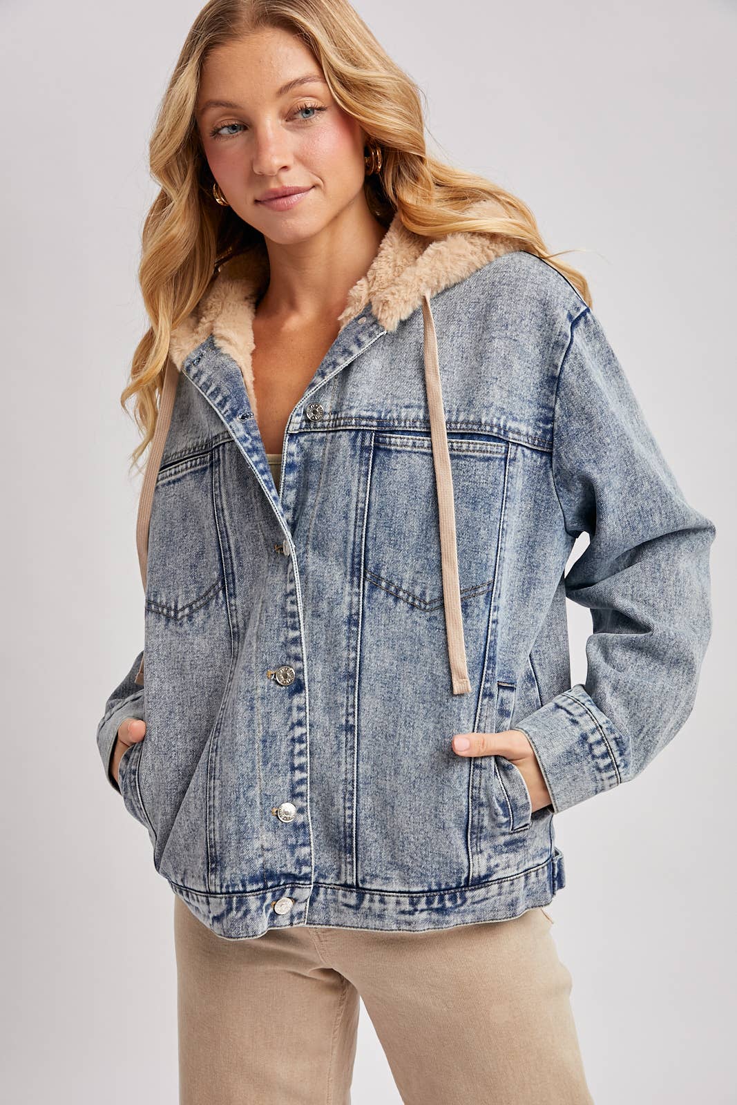 BUTTON DOWN FAUX FUR HOODED DENIM JACKET