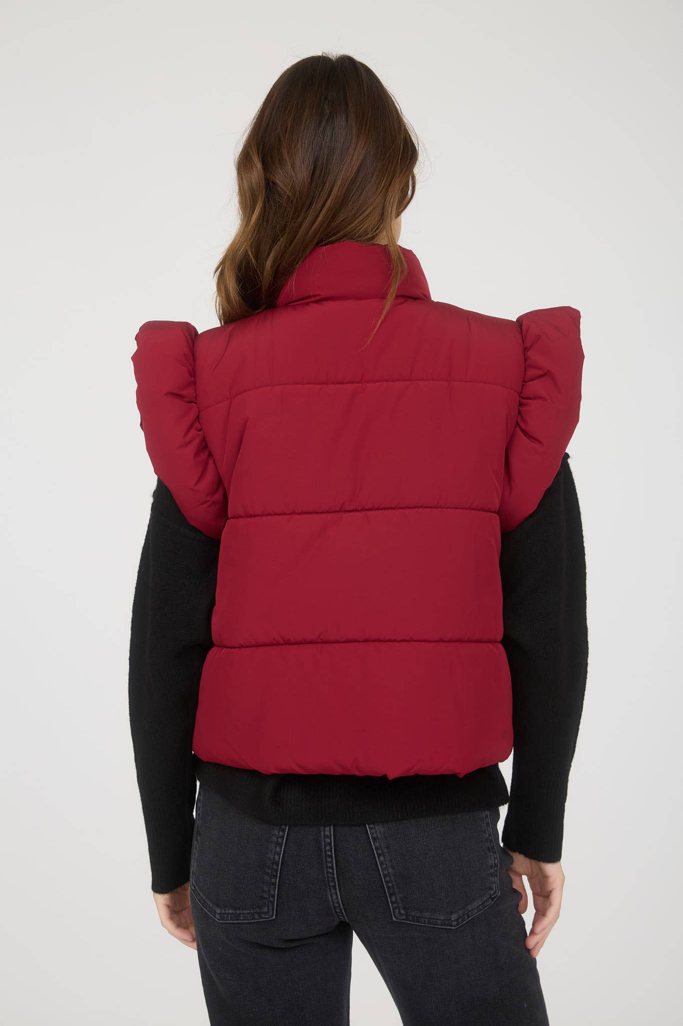 FLUTTER SLEEVE BOW DETAIL ZIP-UP PUFFER VEST