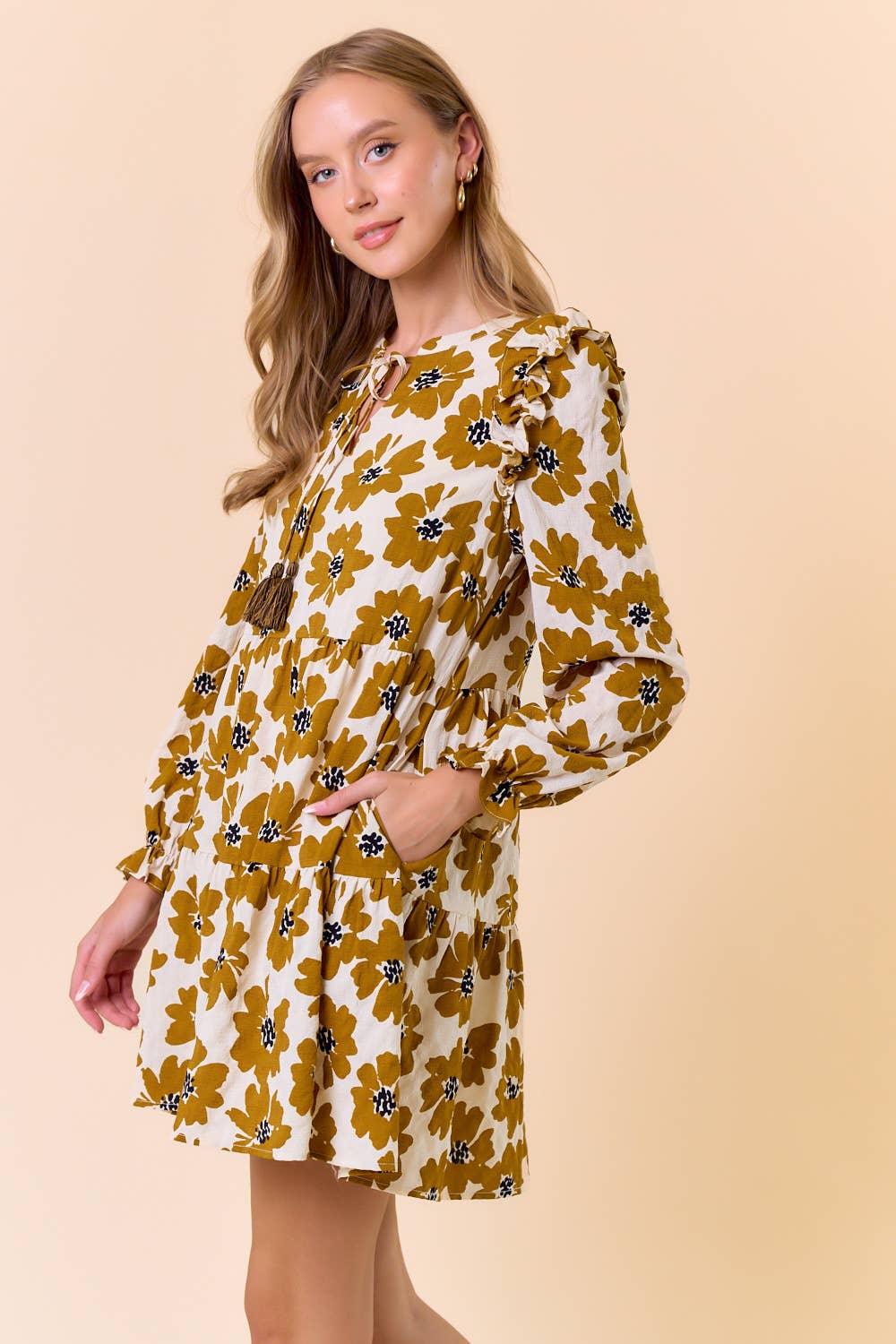 FLORAL PRINT LONG SLEEVE TIERED MINI DRESS - 27817D