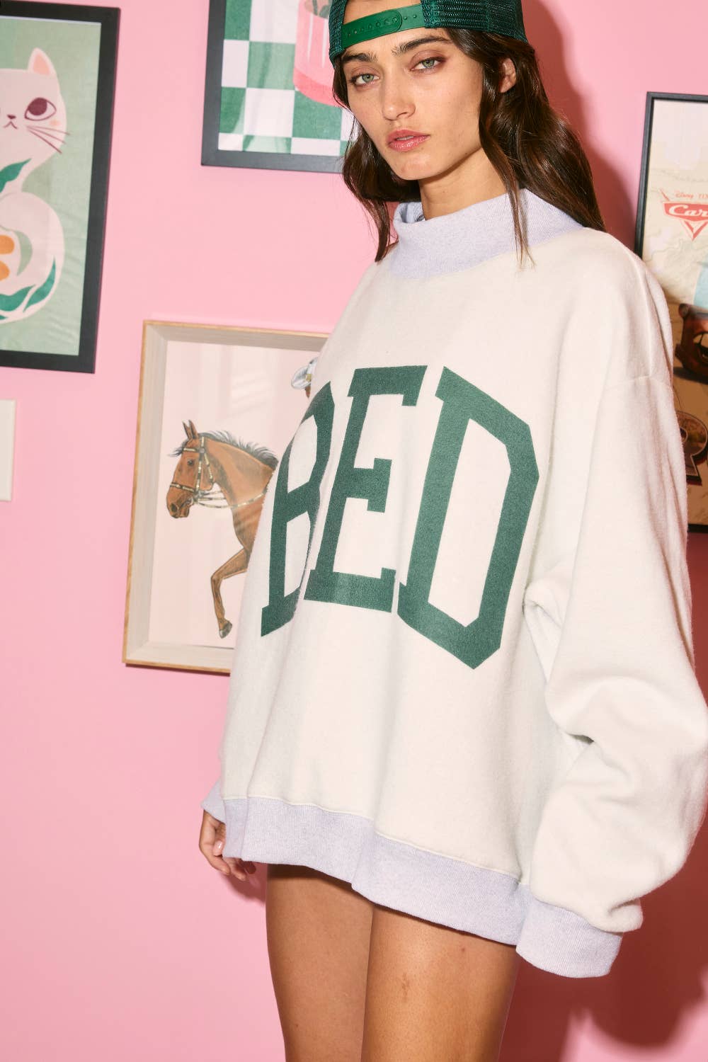 IT2594-GYM 'GYM & BED' Print Reversible Mockneck Sweatshirt