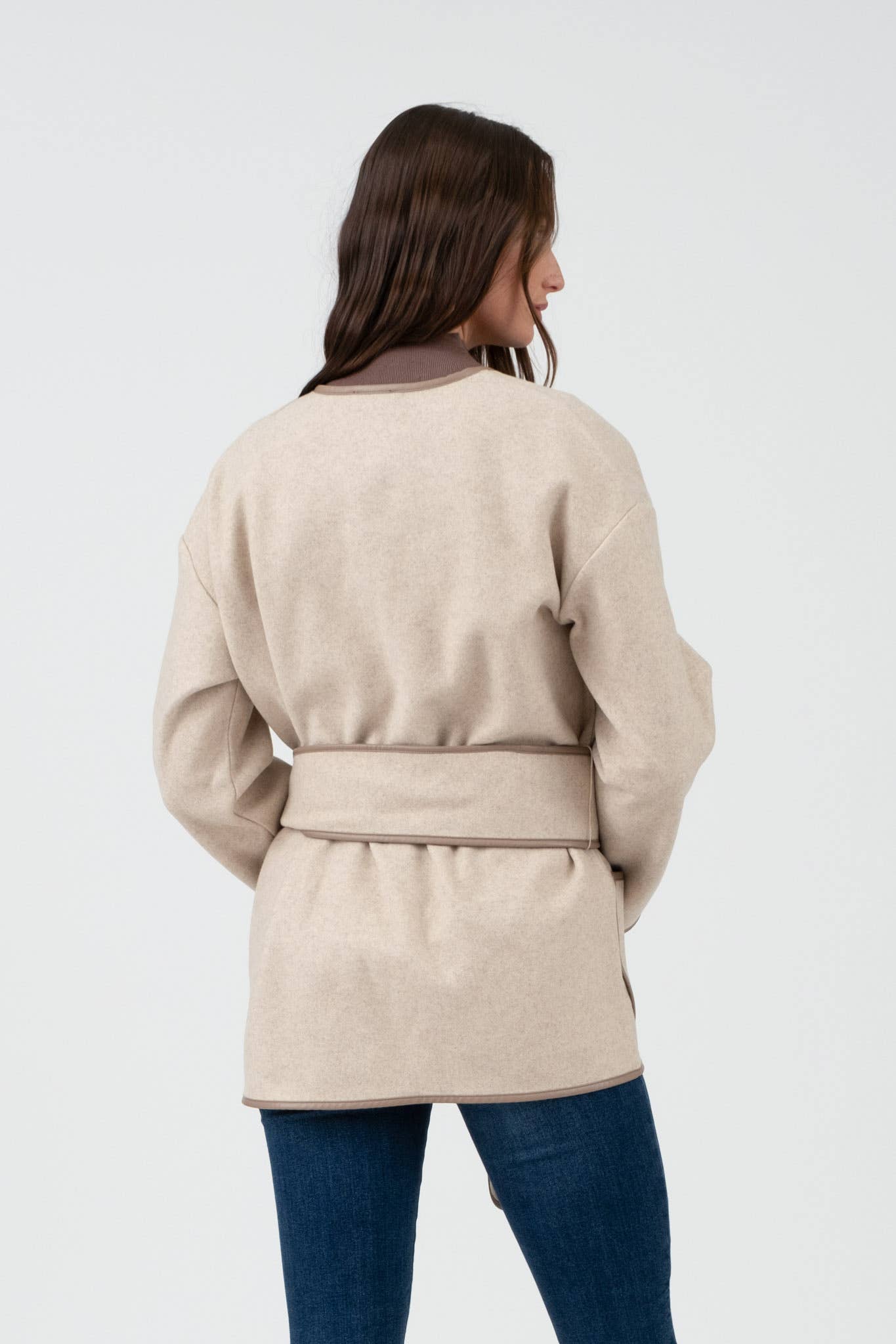 CONTRAST TRIM BELTED COAT