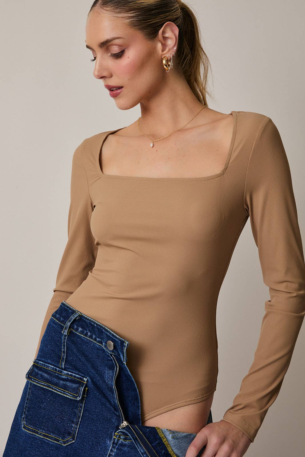 SQUARE NECK LONG SLEEVE BODYSUIT