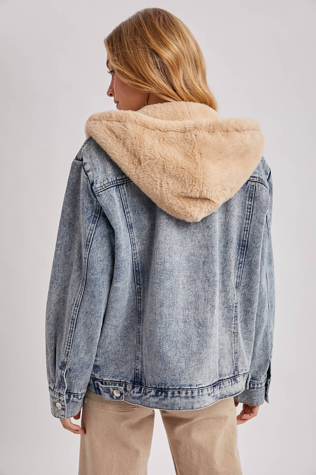 BUTTON DOWN FAUX FUR HOODED DENIM JACKET