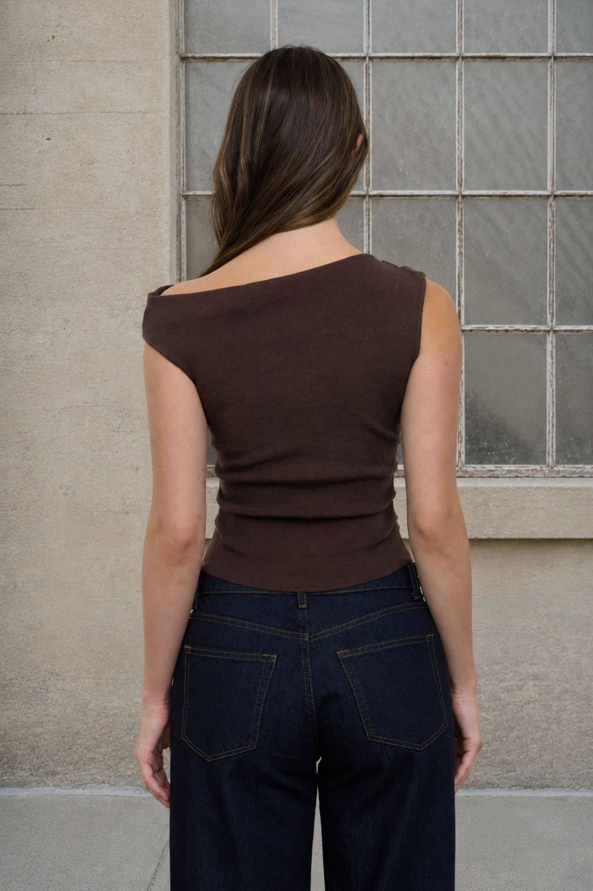 ASYMMETRIC BOAT NECK FITTED KNIT SWEATER TOP