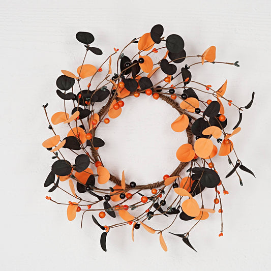 31372-14-inch(6.5)Wreath w. Black orange foam silver dollar