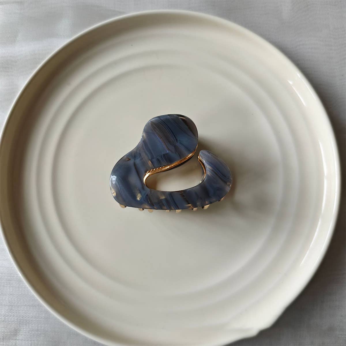 French Acetate Hair Claw - Elegant Alloy Clip_CWAHA2695