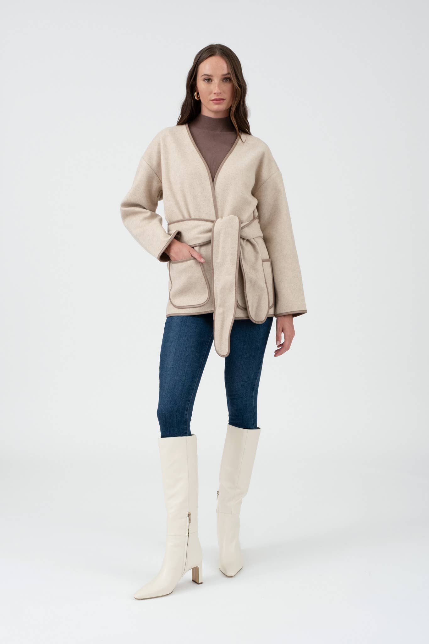 CONTRAST TRIM BELTED COAT