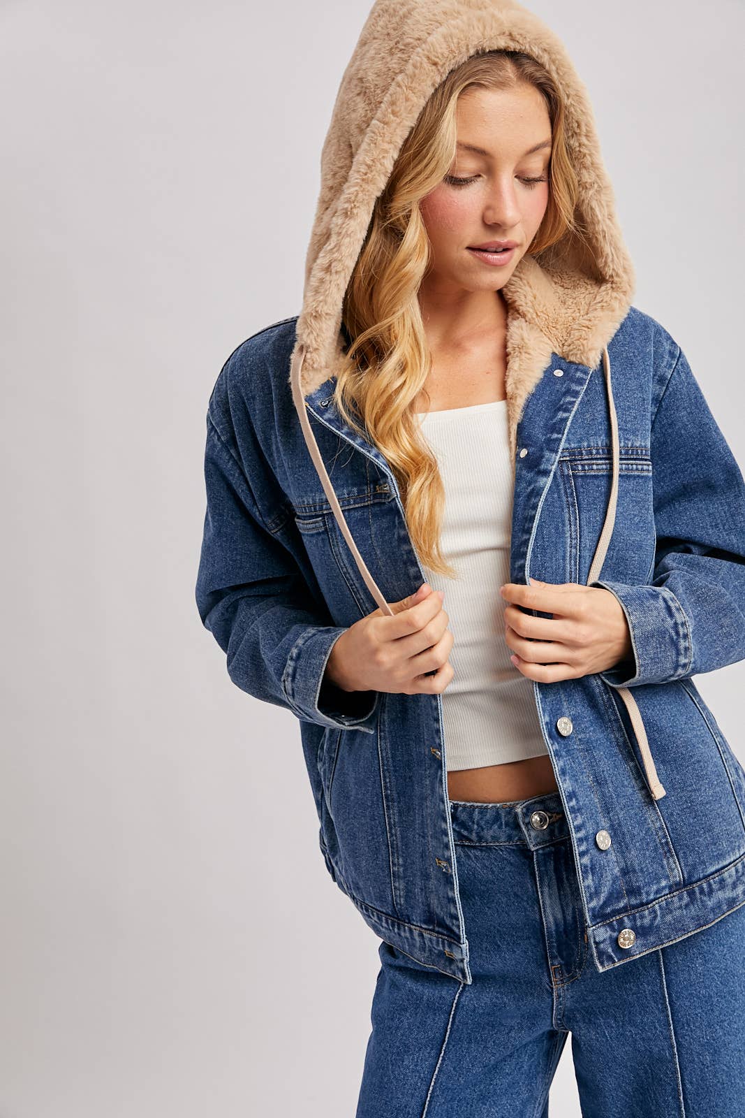 BUTTON DOWN FAUX FUR HOODED DENIM JACKET